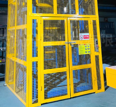 洛扎货梯可以安装在室外吗