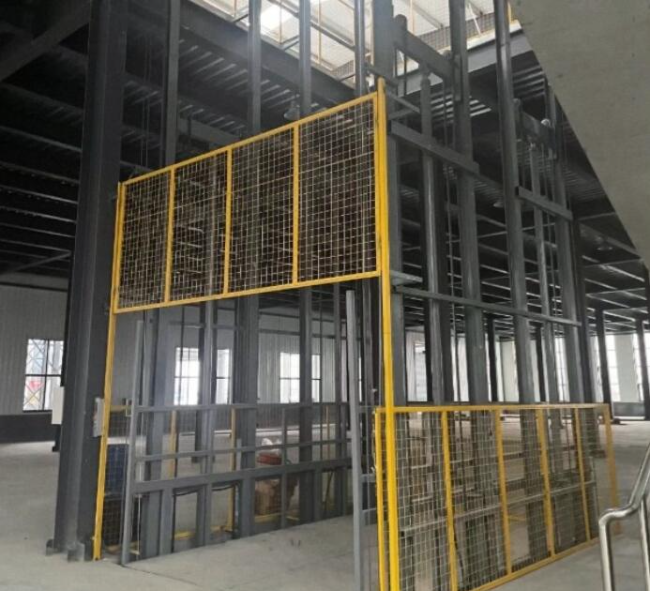 洛扎请详细介绍一下货梯安装在室外的维护方法